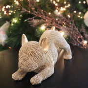 Goudkleurig hondenbeeldje met subtiele glinstering – 19 cm